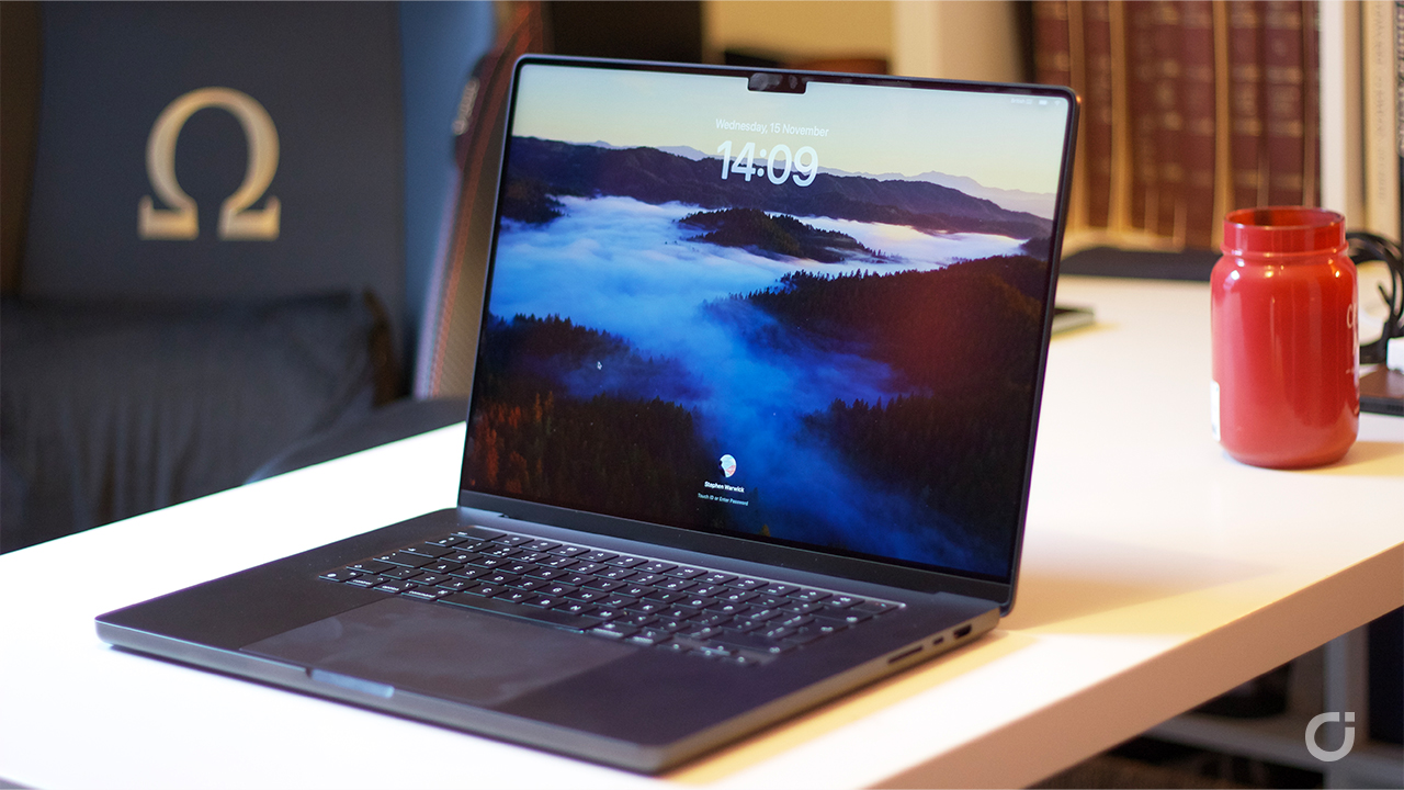 Il prossimo MacBook Pro OLED avrà lo schermo touch | Rumor